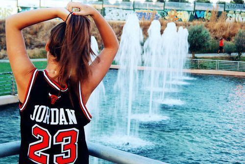 Relationship 101: The Perks of Dating a Student-Athlete