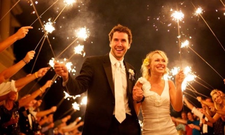 A Fantastic Way to Brighten Up Your Wedding Using Sparklers