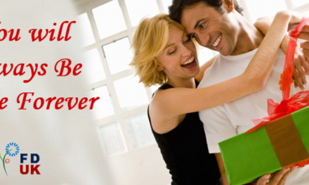 Top 5 Gift ideas for 1st Wedding Anniversary