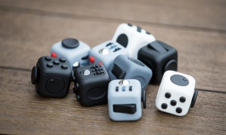 How the fidget cube help useful for reducing your stress level?