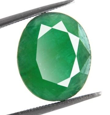 All You Need to Know About Cats Eye and Emerald Stone