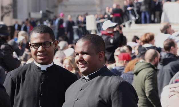 4 Ways to Show Appreciation for Local Religious Leaders