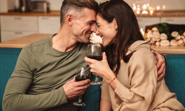 4 Creative Date Ideas to Try During Quarantine