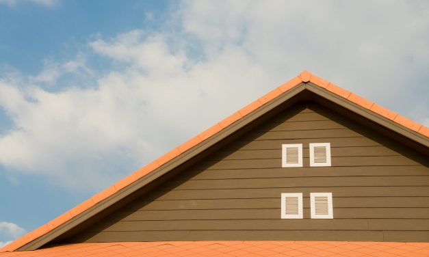 4 Simple Ways You Can Spruce Up Your Roof