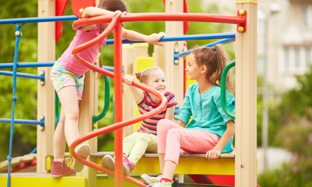 5 Things to Teach Your Kids About Staying Safe in Public