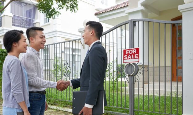 To Rent or Buy? How to Decide Which is Right for You