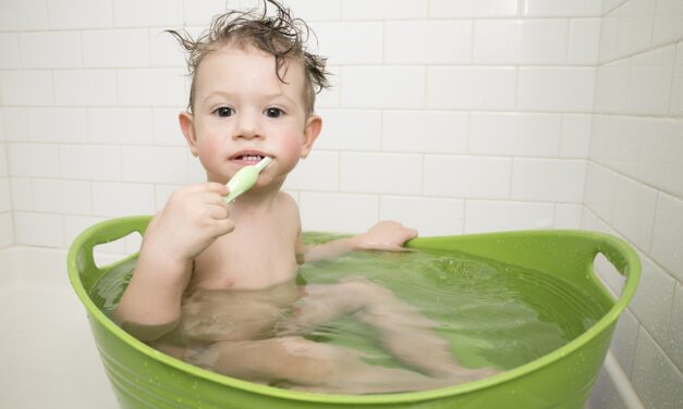 7 WAYS TO MOTIVATE YOUR KIDS TO BRUSH THEIR TEETH