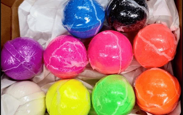 Special Ingredients to Add Into Your Bath for a Smooth and Soft Skin!